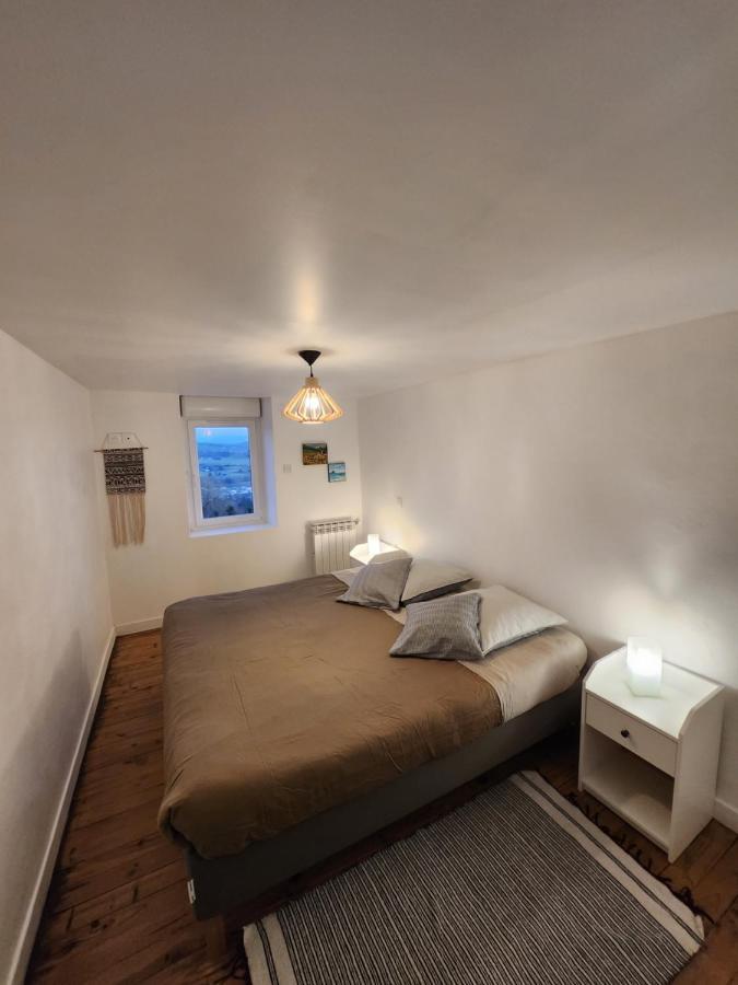 Figuets 3 Apartment Chateauneuf-de-Galaure Екстериор снимка